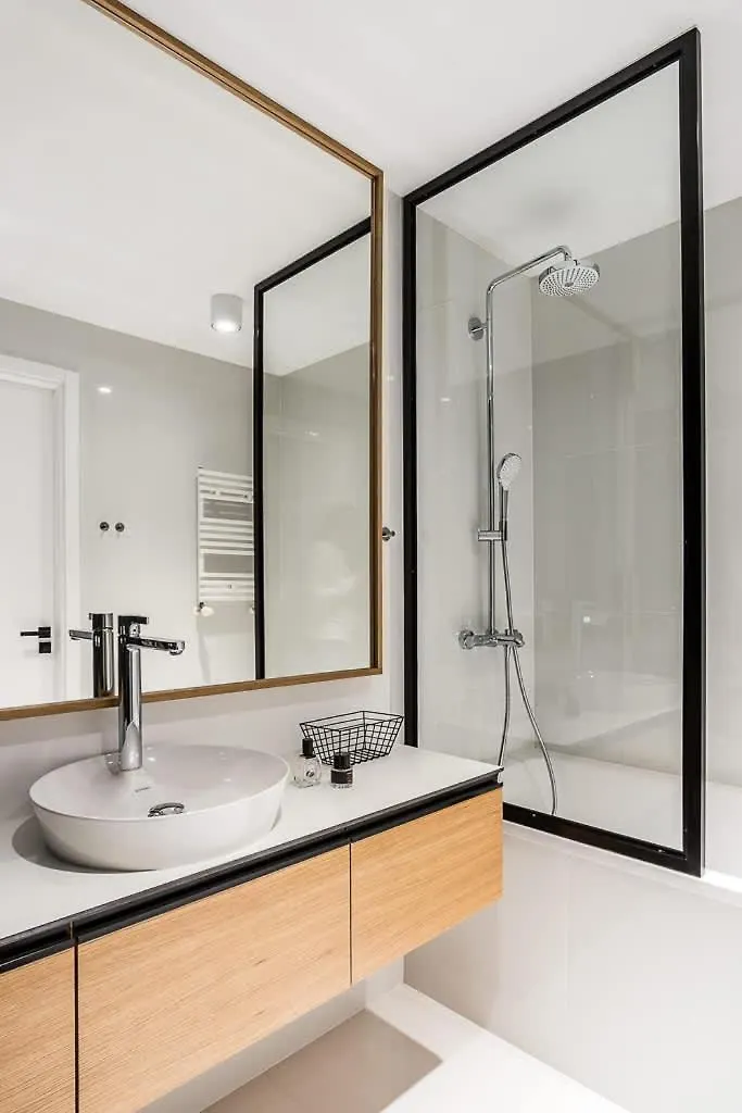 Elegancki I Stylowy Apartament W Gdansku Z Klimatyzacja, Wanna I Parkingiem By Noclegi Renters
